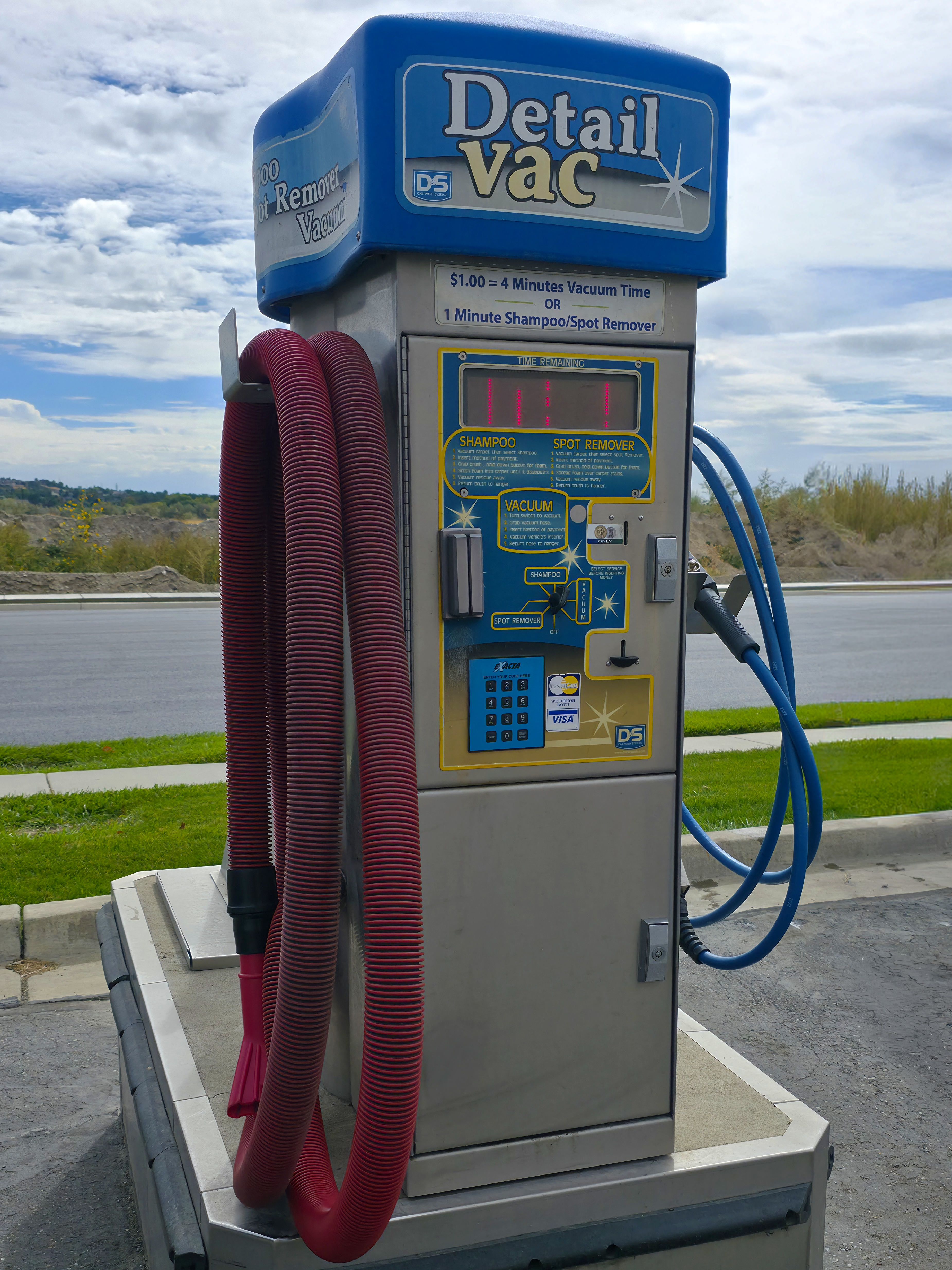 Vacuum station at Bay Wash